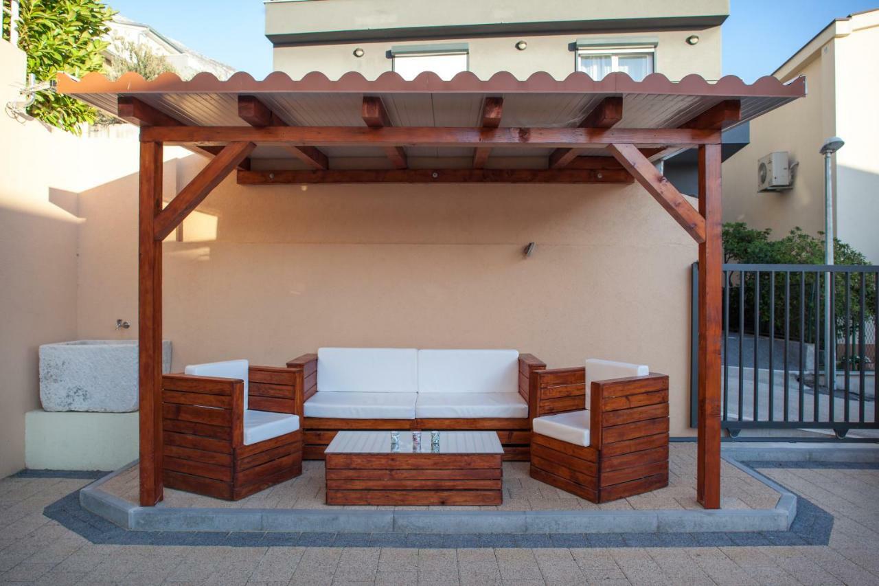 Studio Apartment Tia Makarska Exteriör bild